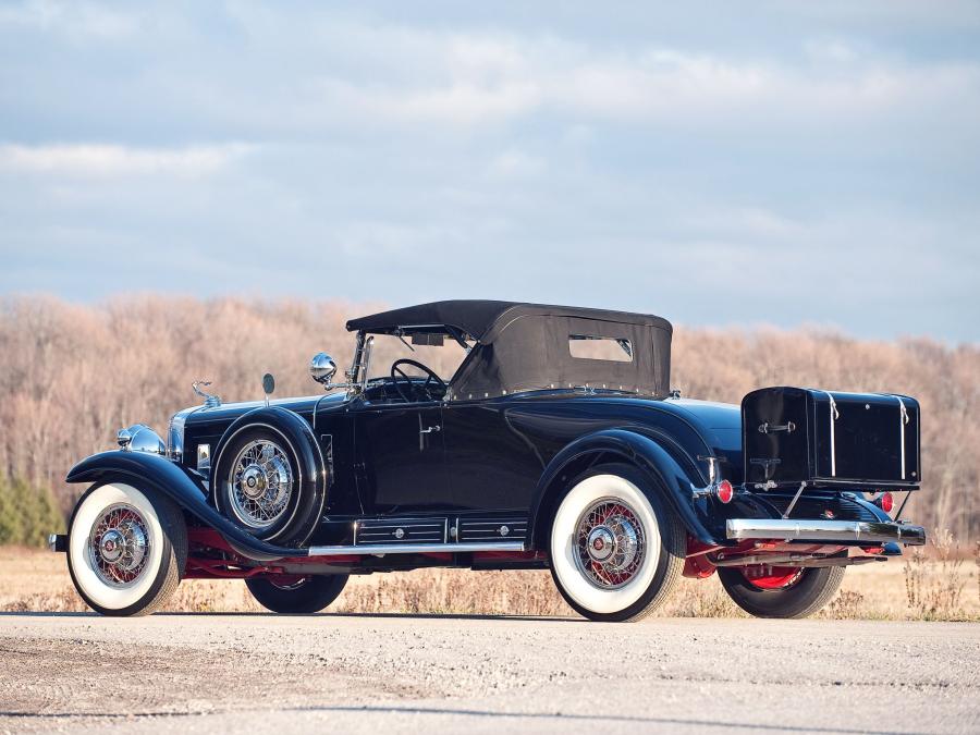  Cadillac Series 452 V16 Roadster by Fleetwood 1930 года  (фото 10 из 17)